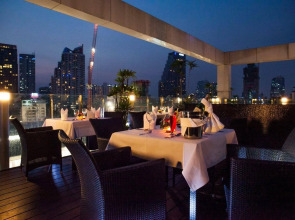 I Residence Hotel Silom