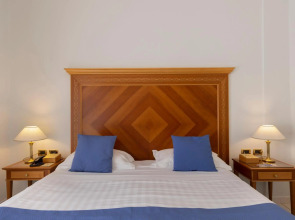 Отель Continental