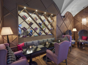 Aria Hotel Budapest by Library Hotel Collection