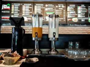 De Botan Srinakarin Hotel & Residence