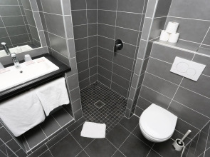 Good Morning + Berlin City East