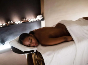 Отель NJV Athens Plaza