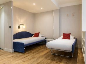 CADET Residence by Collection VESPER