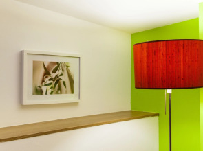 Las Ramblas Pasaje Bacardi Apartments