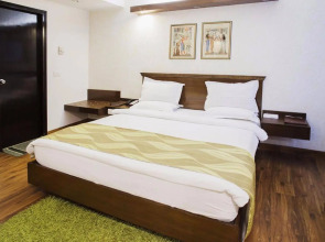 Rockland Hotel - C R Park