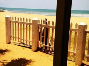 Green Shadows Beach Hotel