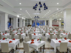 Dobedan World Palace