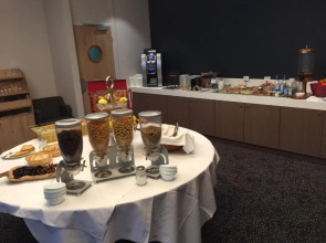 Hostellerie Saint Vincent Beauvais Aéroport