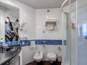 Отель Holiday Inn Bologna Fiera