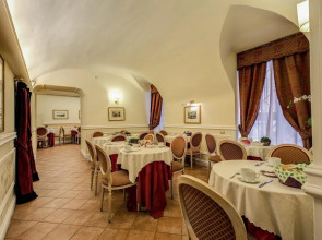 Отель Antico Palazzo Rospigliosi