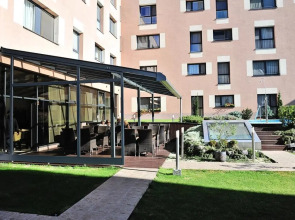 Melrose Apartments 2