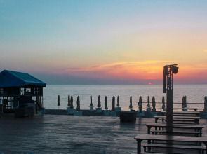 Оленевка Village