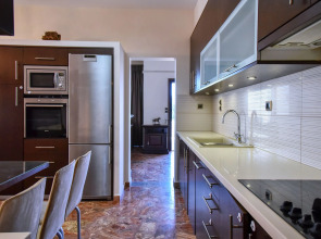 Iraklis Studios & Apartments