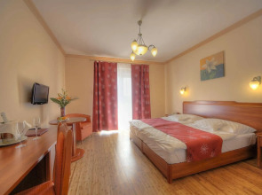 Fried Castle Hotel and Restaurant