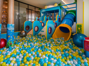 Holiday Inn Resort Sanya Bay by IHG