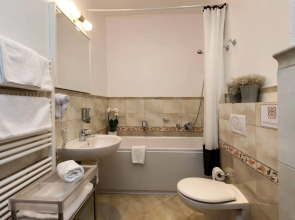 Апартаменты Prague Holiday