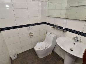 Lap Roi Karon Beachfront