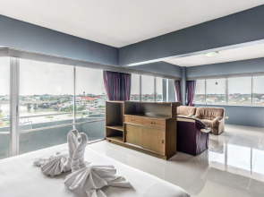 Ayothaya Riverside Hotel Ayutthaya