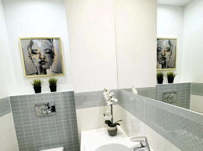 Platinum Towers Country 2 Country