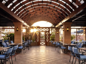 Palm Royale Resort - Soma Bay