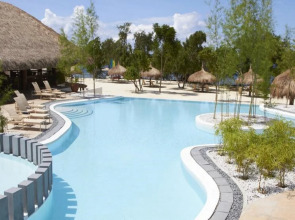 Bluewater Panglao Beach Resort