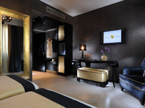 Carnival Palace Hotel