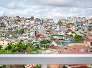 Nature Hotel - Luong The Vinh