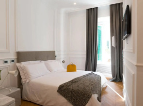 Via Chiodo Luxury Rooms