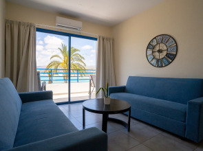 Vrachia Beach Hotel & Suites - Adults only