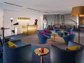 Sea Containers London