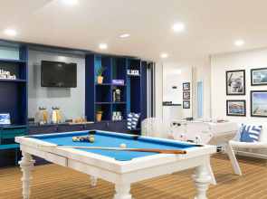 The Deck Hotel by HappyCulture