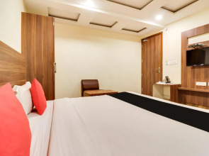 Capital O 60341 Seven Wonders Inn