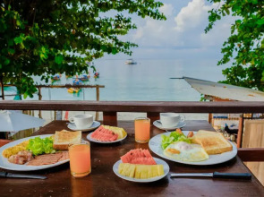 Lipe Garden Beach Resort