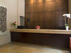 Executive Hotel Pacific