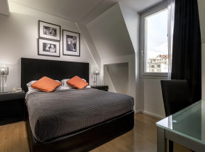 Broadway Hotel & Suites