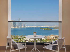 DoubleTree by Hilton Sharjah Waterfront Hotel & Residences