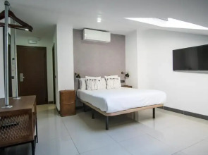 The Lights City Rooms