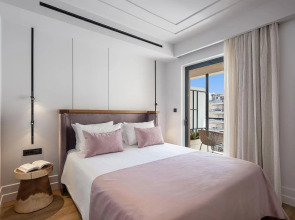 Avra City Boutique Hotel