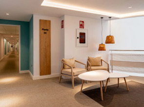 Ponient Pirámide Salou by PortAventura World