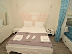 Alacati Eldoris Otel