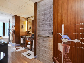 Mandarin Oriental Pudong, Shanghai