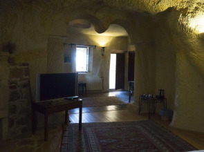 Elkep Evi Cave Hotel