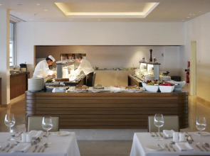 Sunrise Pearl Hotel & Spa