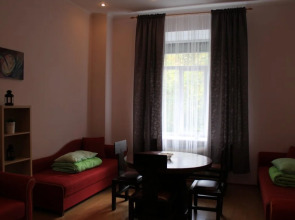 Pafos Na Kurskoy Guest House