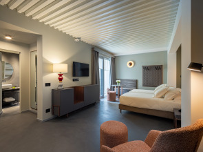 Vis Urban Suites & Spa