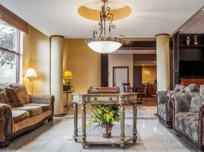 Quality Inn Buffalo Airport