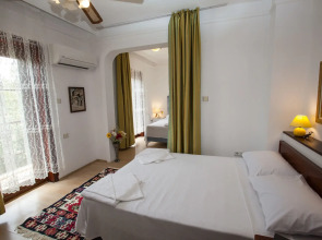 Papermoon Hotel & Apartments