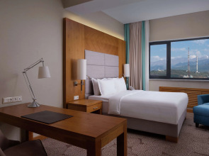 Отель DoubleTree by Hilton Almaty