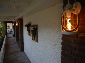 S3 Orange Exclusive Hotel