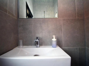 Will & Tate City Stay